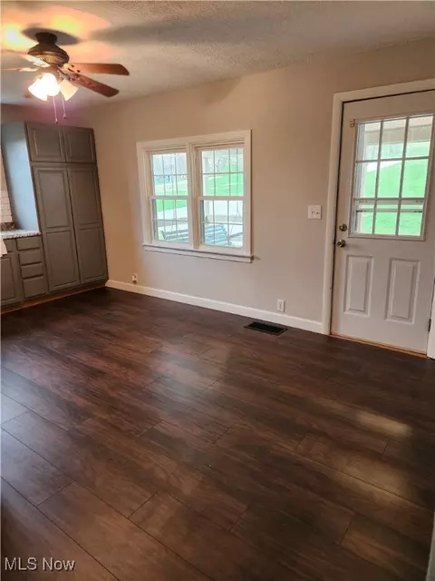 6008 Fairdale Dr, Cambridge, OH 43725 photo 24