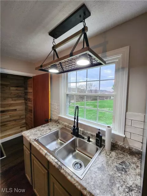 6008 Fairdale Dr, Cambridge, OH 43725 photo 27