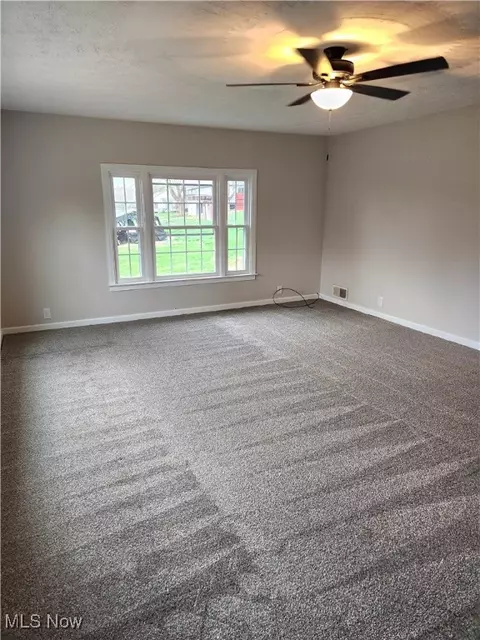 6008 Fairdale Dr, Cambridge, OH 43725 photo 19