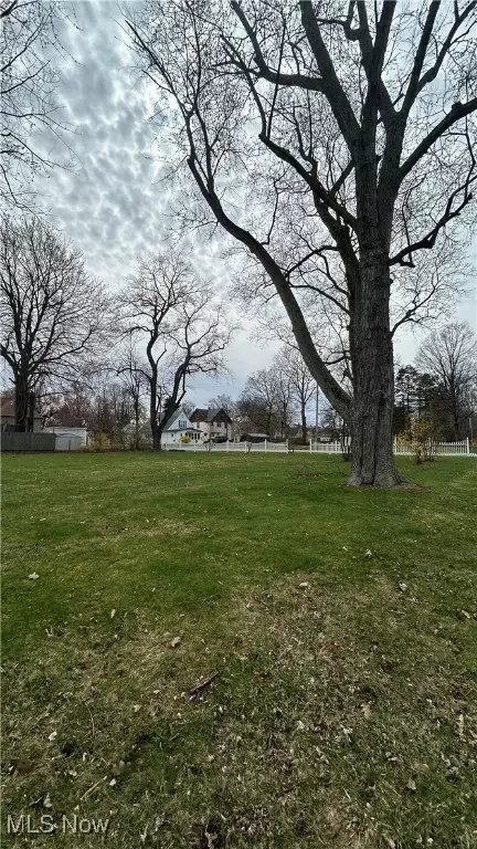 12 Lincoln Highway, Ashtabula, OH 44004
