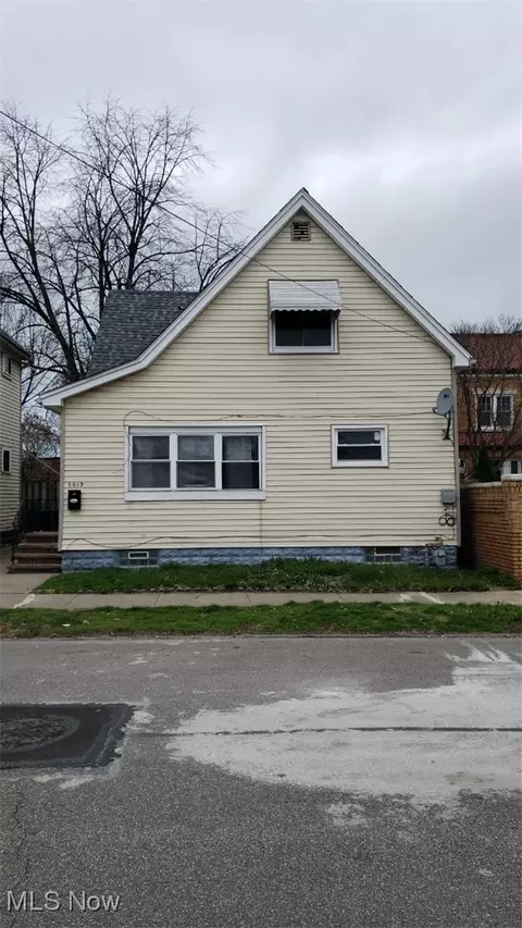 6013 Lausche Ave, Cleveland, OH 44103