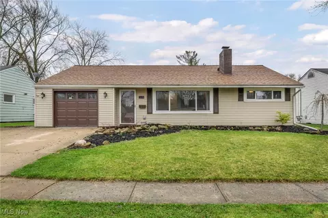 431 Pattie Dr, Berea, OH 44017
