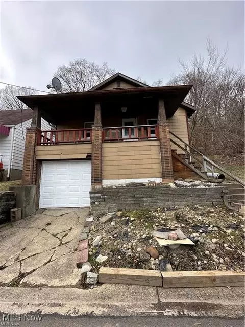 3817 Grant St, Weirton, WV 26062
