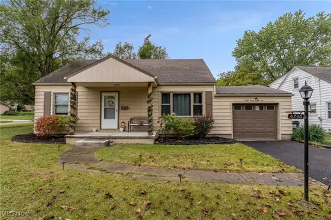 4746 Euclid Blvd, Boardman, OH 44512 photo 2