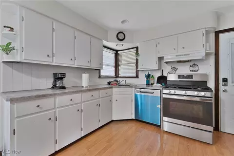4746 Euclid Blvd, Boardman, OH 44512 photo 8