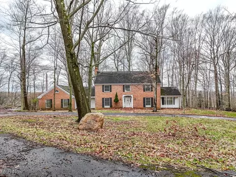 10000 Hobart Rd, Kirtland, OH 44094