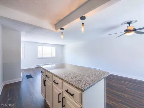 Kitchen - 261 E Mohawk Dr, Malvern, OH 44644 photo 3 of 4