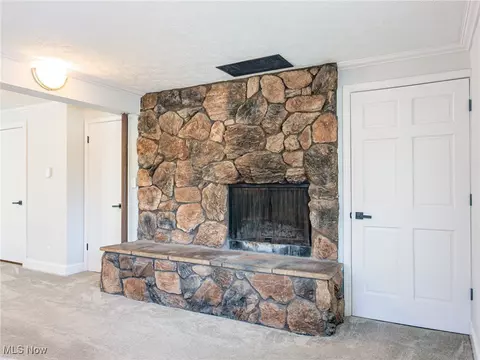 Living - 261 E Mohawk Dr, Malvern, OH 44644 photo 5 of 5