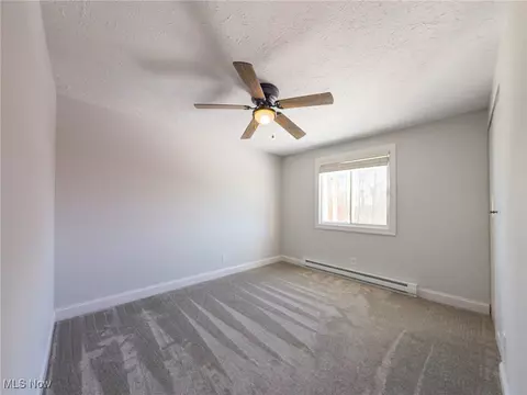 Bedroom - 261 E Mohawk Dr, Malvern, OH 44644 photo 4 of 6
