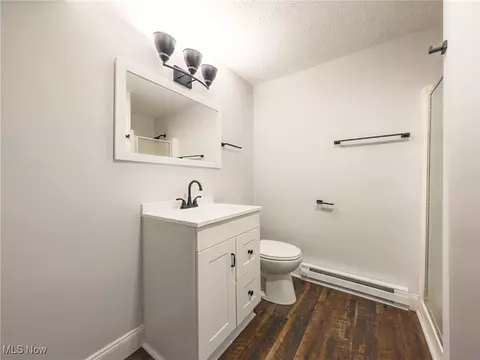 Bath - 261 E Mohawk Dr, Malvern, OH 44644 photo 6 of 6