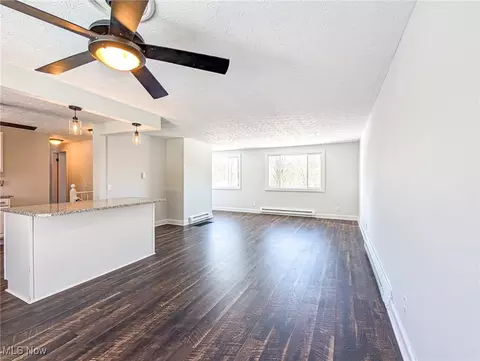 Living - 261 E Mohawk Dr, Malvern, OH 44644 photo 1 of 5