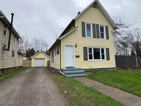 5314 Stark Ave, Ashtabula, OH 44004 photo 4