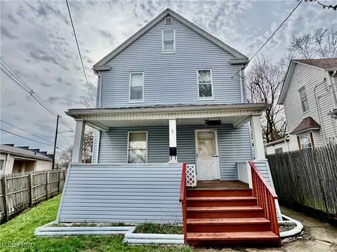 2156 7th St SW, Akron, OH 44314