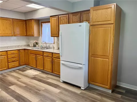 163 E Mapledale Ave, Akron, OH 44301 photo 8