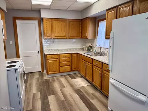 163 E Mapledale Ave, Akron, OH 44301 photo 9