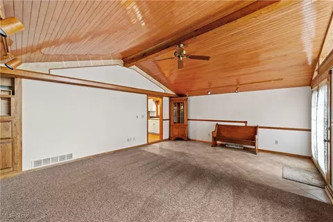 169 Fair St, Berea, OH 44017 photo 14