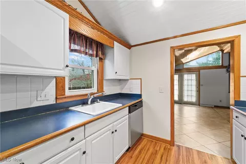 169 Fair St, Berea, OH 44017 photo 10