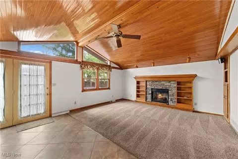 169 Fair St, Berea, OH 44017 photo 12