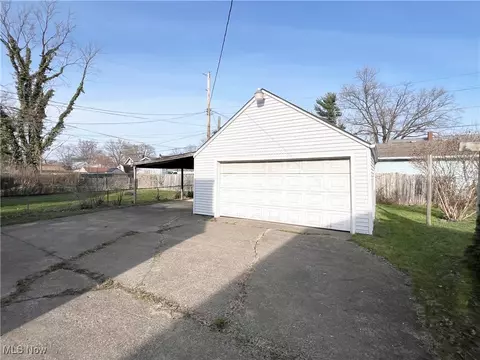 237 Marseilles Ave, Elyria, OH 44035 photo 6