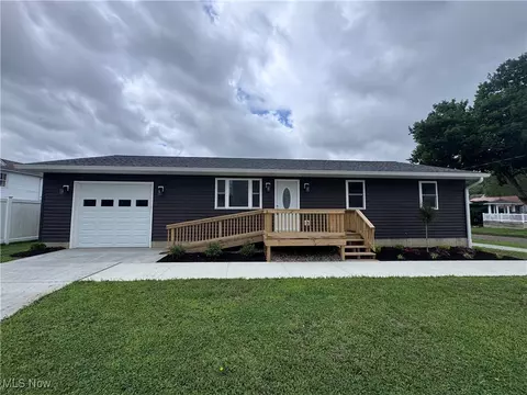310 E Union Ave, Mcconnelsville, OH 43756