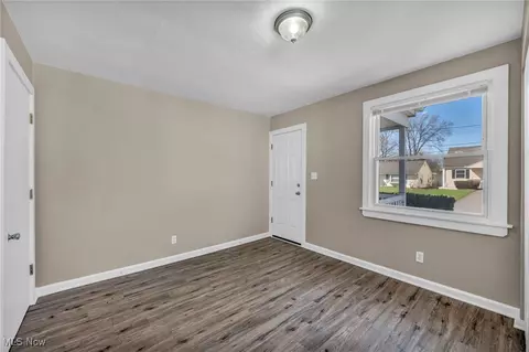 127 Dilworth St, Elyria, OH 44035 photo 14