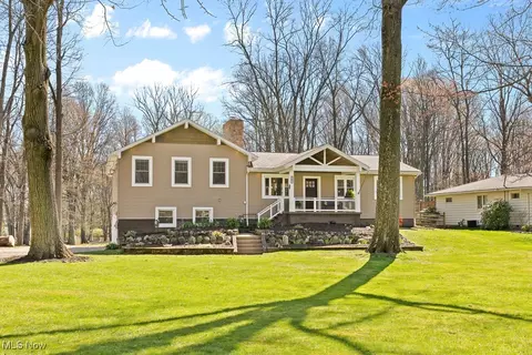 187 N Elm Ave, Tallmadge, OH 44278