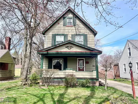 34 Delaware Ave, Poland, OH 44514