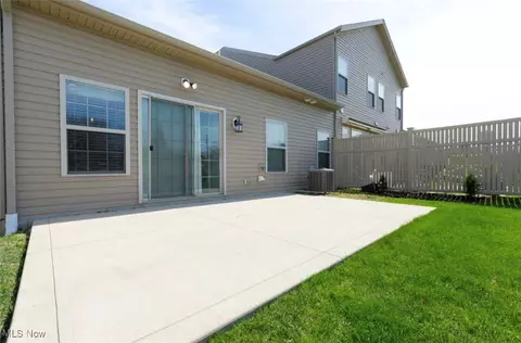 Exterior - 314 Lakewick Ln, Willowick, OH 44095 photo 5 of 6