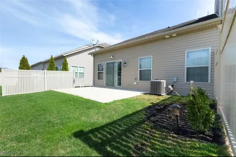 Exterior - 314 Lakewick Ln, Willowick, OH 44095 photo 6 of 6