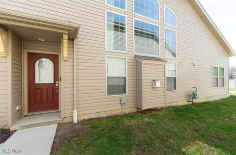 Other - 314 Lakewick Ln, Willowick, OH 44095 photo 4 of 12
