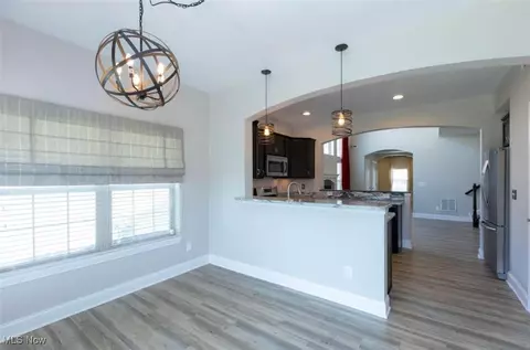 Dining - 314 Lakewick Ln, Willowick, OH 44095 photo 2 of 2