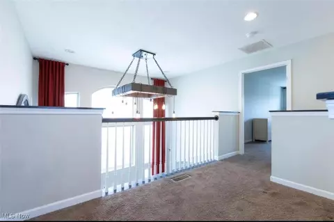 Entry Way - 314 Lakewick Ln, Willowick, OH 44095 photo 6 of 6