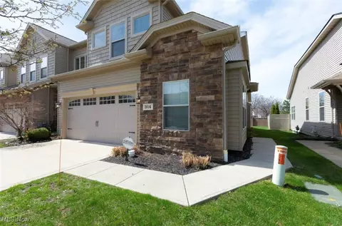 Other - 314 Lakewick Ln, Willowick, OH 44095 photo 2 of 12
