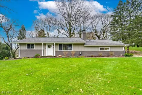 1517 Ambler Ave SW, North Canton, OH 44709