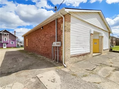 532 Clarendon Ave NW, Canton, OH 44708 photo 3