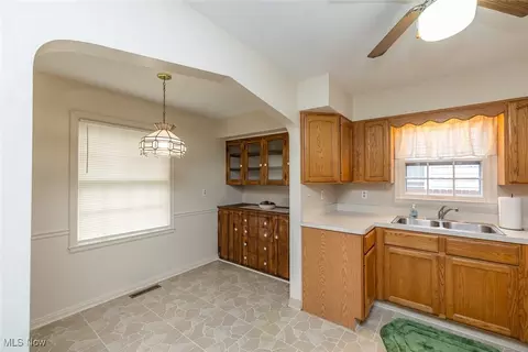 222 Brandtson Ave, Elyria, OH 44035 photo 10