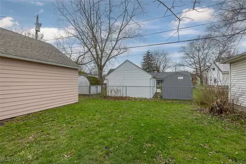 222 Brandtson Ave, Elyria, OH 44035 photo 37