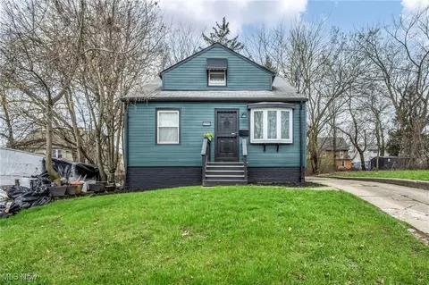 4294 E 137th St, Cleveland, OH 44105