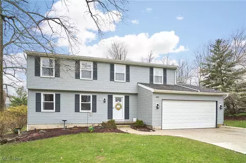 1080 Southport Dr, Medina, OH 44256