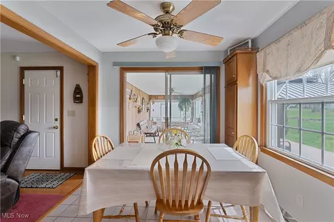 Dining - 159 Mayflower Dr, Boardman, OH 44512 photo 2 of 4