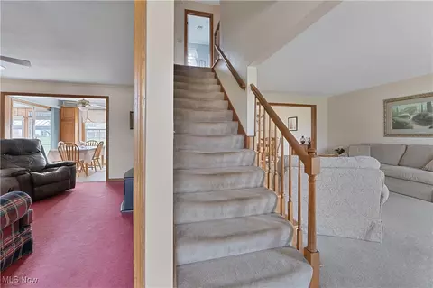 Entry Way - 159 Mayflower Dr, Boardman, OH 44512 photo 1 of 3