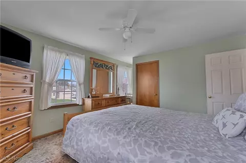 Bedroom - 159 Mayflower Dr, Boardman, OH 44512 photo 3 of 7