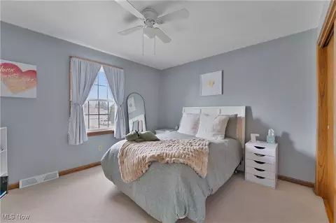 Bedroom - 159 Mayflower Dr, Boardman, OH 44512 photo 6 of 7