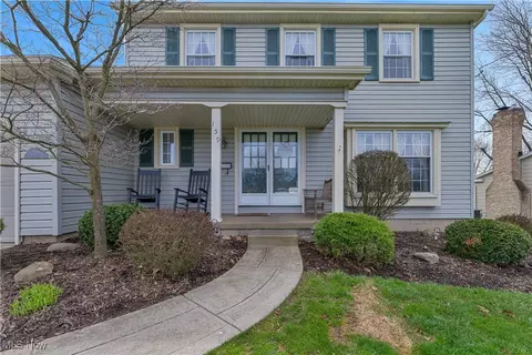 Exterior - 159 Mayflower Dr, Boardman, OH 44512 photo 6 of 10