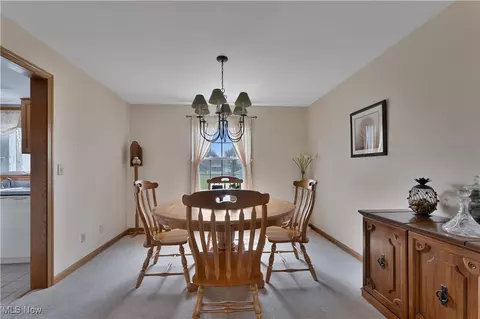 Dining - 159 Mayflower Dr, Boardman, OH 44512 photo 3 of 4
