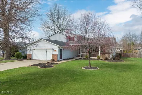 7200 Hidden Glen Dr, Amherst, OH 44001