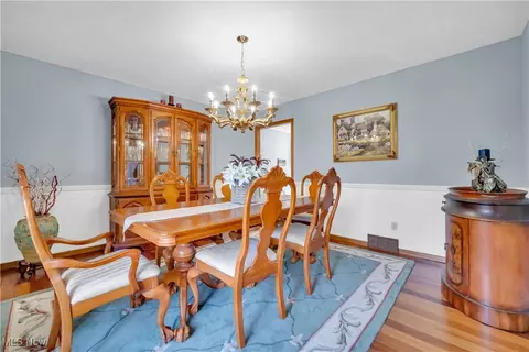 Dining - 6722 Silvermound Dr, Mentor, OH 44060 photo 1 of 5