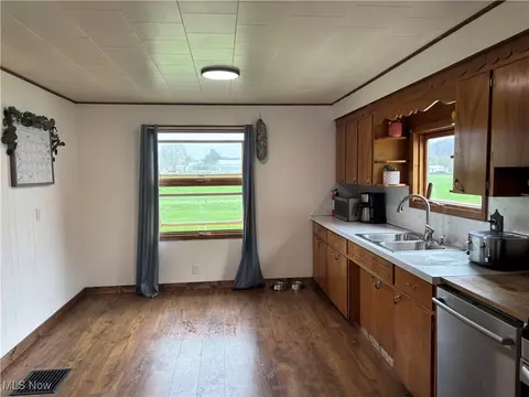 Kitchen - 6380 Old River Rd, Philo, OH 43771 photo 1 of 2