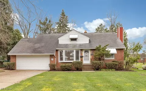 1830 Skyline Dr, Richmond Heights, OH 44143