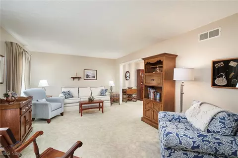 Living - 493 Gresham Dr, Fairlawn, OH 44333 photo 1 of 2